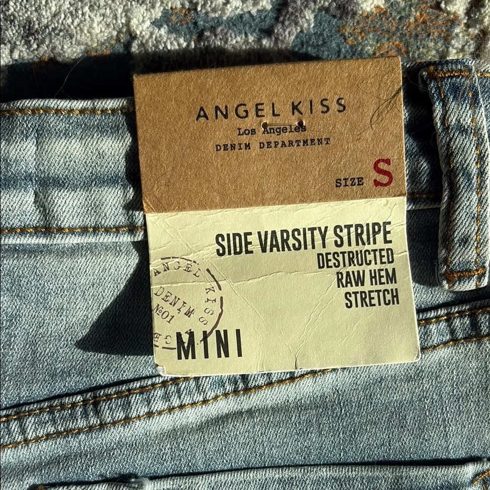 Angel Kiss women’s  Denim Mini Skirt with Red Accents size Small New with tags - Picture 4 of 6